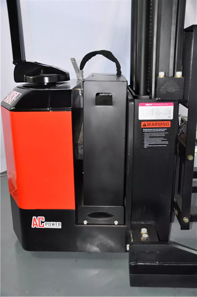 Plaquetteuse de palettes électrique à haut rendement 1,5 tonnes 4