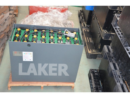 Vente en gros de batteries de chariots élévateurs électriques HELI de 1,5 tonne 8PBS400, 48V 400Ah pour chariots élévateurs à quatre roues