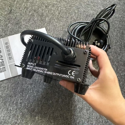 Chargeur de batterie à chariot élévateur ESCH série 24V 15A de haute qualité avec ventilateur de refroidissement silencieux
