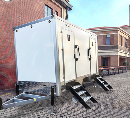 1 étape Poussez la remorque de toilette mobile pliable avec RV toilette propre et réservoir d'eau usée