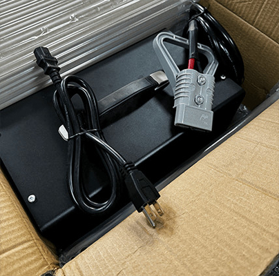 Chargeur de batterie de la série ESCH 24V 30A Chargeur de batterie à haute fréquence 240v 1PHASE