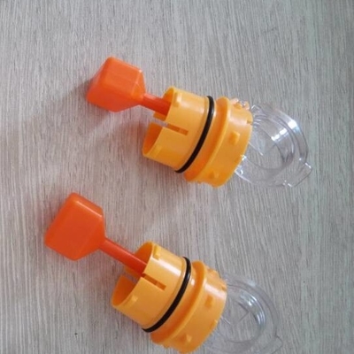 Des bougies d'aération de batterie en plastique de haute qualité de 67 mm pour les chariots élévateurs électriques professionnels