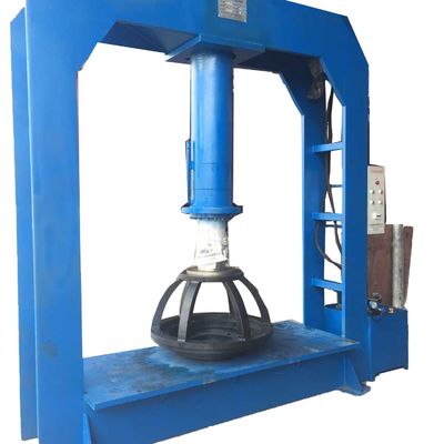 Presse à pneus pleins robustes LAKER TP160 de 160 tonnes avec moteur de 7,5 kW pour le remplacement de pneus de chariots élévateurs