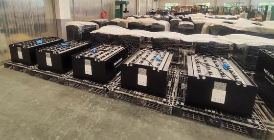 Batterie de traction au plomb à acide 48V 550Ah pour chariot élévateur, certifié CE