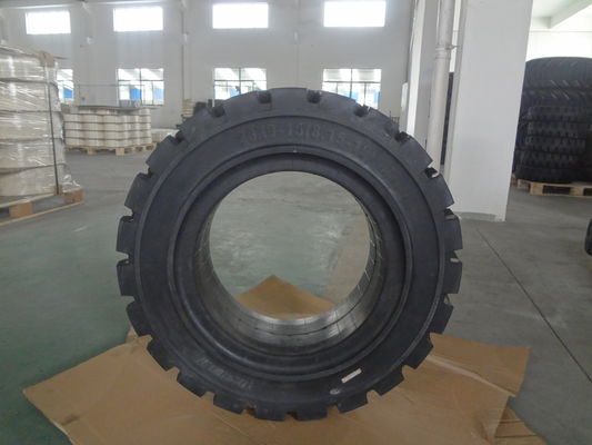 LK301 3 couches de pneus de chariot élévateur en acier solide renforcé 28x9-15 8.15-15