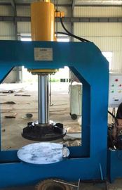 Le montage/démontant le pneu de chariot élévateur pressent la couleur argentée jaune bleue de machine
