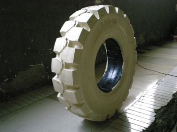 7,00 12 pneus solides de chariot élévateur, chariot élévateur non de repérage bande la basse résistance de roulement