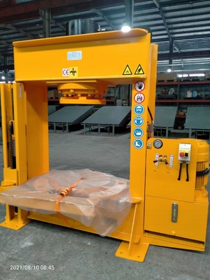 Machine de pressage de pneus à grande efficacité de 120 tonnes TP120 pour le démontage de pneus solides disponible en vente