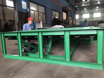 Capacité de chargement hydraulique stationnaire de la rampe DCQ6-0.7 de dock 6 tonnes